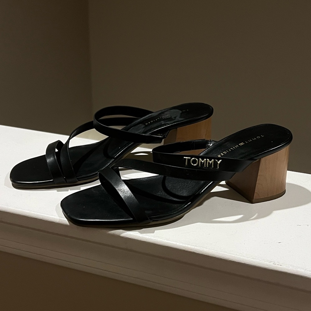 Black kitten heels Tommy Hilfiger